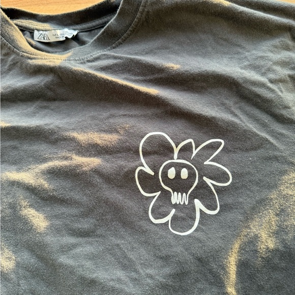 Zara Charcoal Skull Graphic Tee - Picture 2 of 7